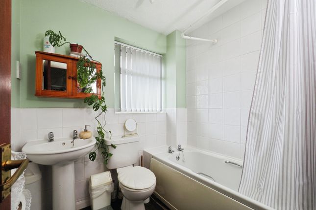 4, Rushy Close, Nottinghamshire photo 2
