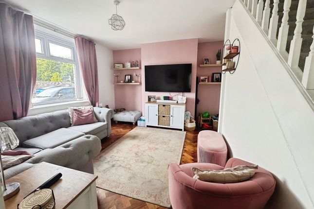 10, Dynea Road, Pontypridd photo 3