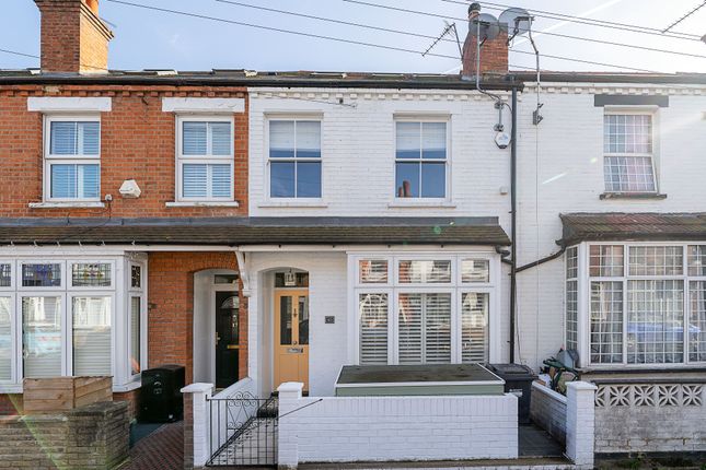 4-bed house on 15, York Road, Brentford, £825,000