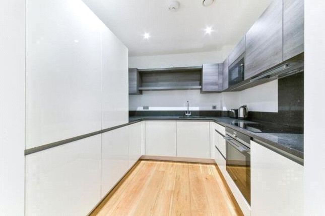 Flat 14,, Hardy Mansions, London photo 4