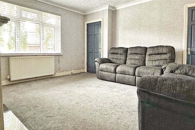2, Warwick Road, Greater Manchester photo 4
