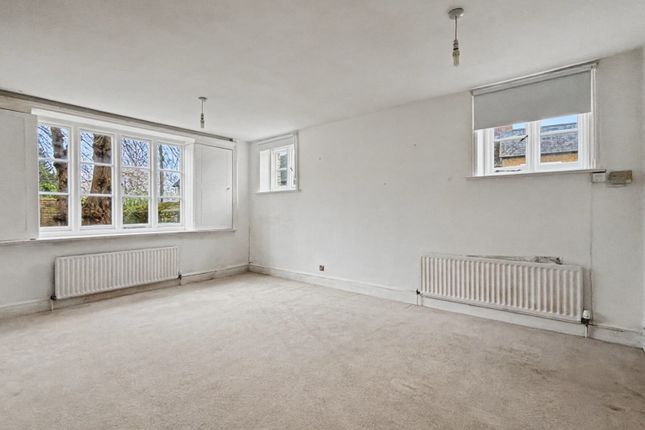 1 Stratton Audley Manor, Mill Road, Bicester photo 2