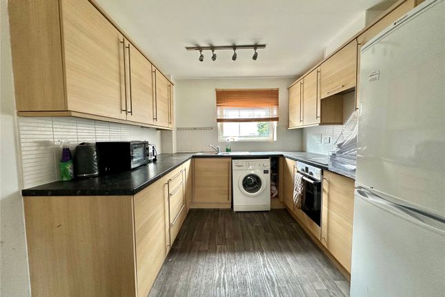 7 Periwinkle Court, 15, Pasteur Drive, Swindon photo 3