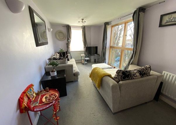 16, Kilby Road, Hertfordshire photo 2