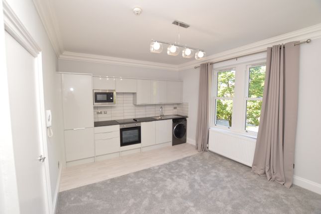 Flat to rent in Lancaster Park Road, Harrogate