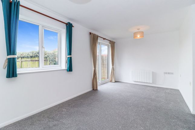 Flat for sale in Shirley Road, Abbots Langley