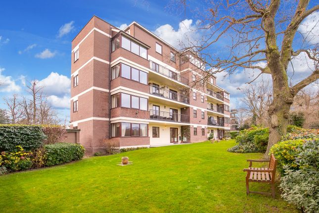 Thumbnail Flat for sale in Hawsted, Buckhurst Hill, Essex