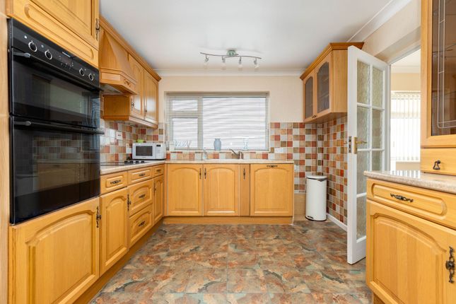 61 Stotfold Road, Hitchin photo 2