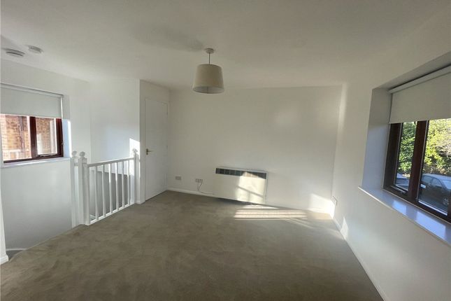 15, Sallow Close, Oxfordshire photo 3