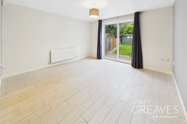 62, Kappler Close, Nottingham photo 4