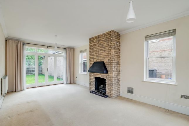 Property for sale in Shaftesbury Drive, Fairfield, Hitchin