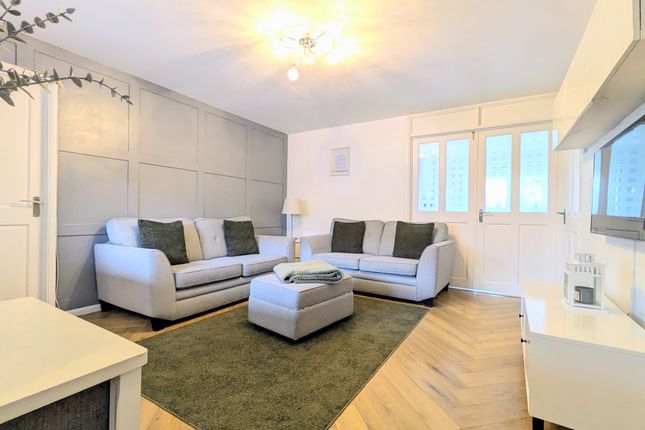 14 Elwyn Drive, Merthyr Tydfil photo 2