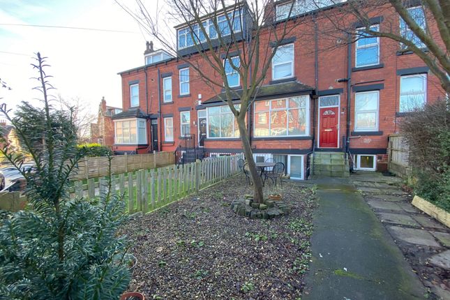 Thumbnail Terraced house to rent in Beechwood Crescent, Leeds, West Yorkshire