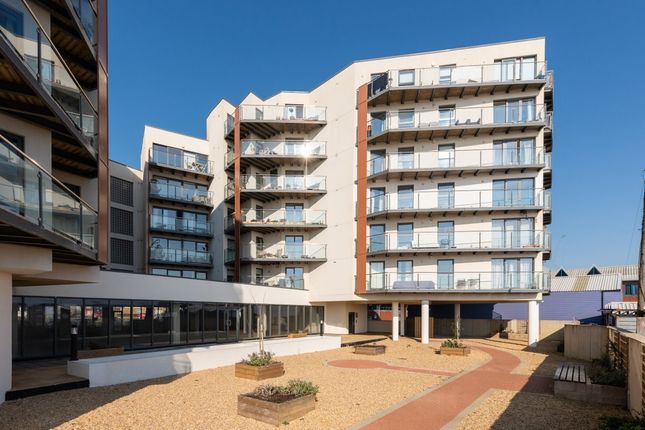 Thumbnail Flat to rent in Brighton Road, Shoreham-By-Sea