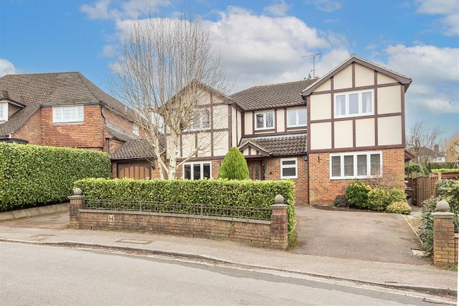 Thumbnail Detached house for sale in Grasmere Avenue, Harpenden
