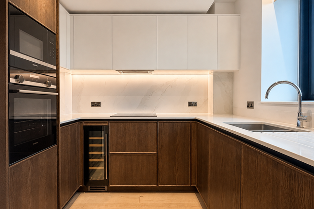 Flat 19, Manuscript Court, London photo 4