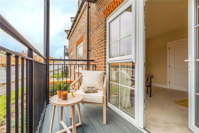 Plot 75 Spring Hill,, Manor Lane, Berkshire photo 4