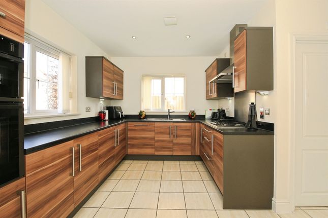 41, Juno Way, Peterborough photo 4