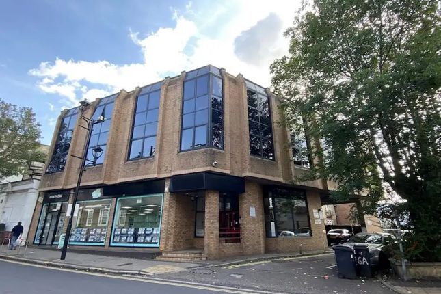 Office to let in St James Road, Surrey
