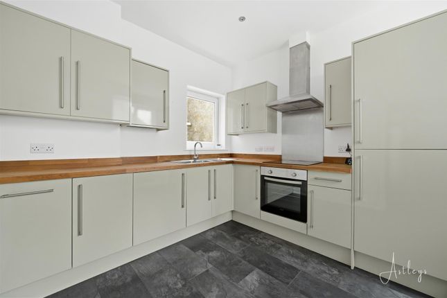 29B, Eversley Road, Swansea photo 3