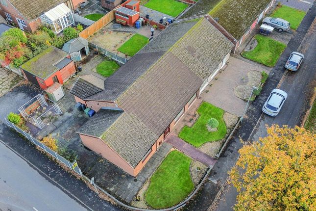 169 Edge Green Lane, Warrington photo 2