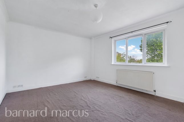13b, Wilton Parade, Feltham photo 2