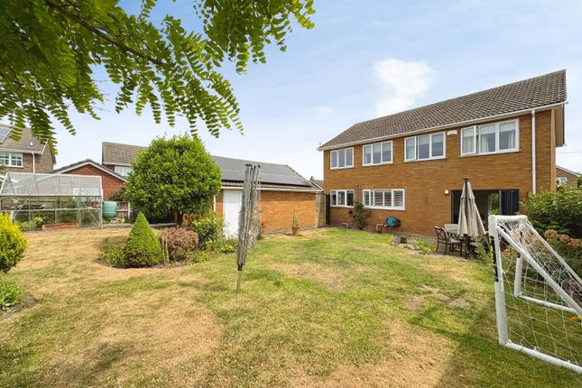 2, Blacksmiths Lane, Thorpe on the Hill photo 2