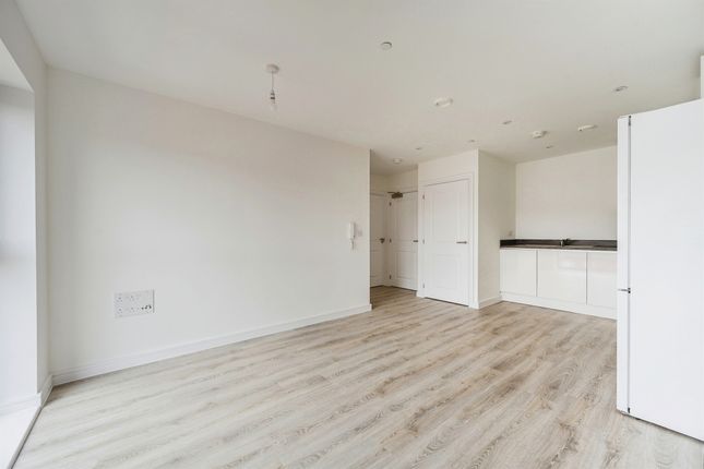 Flat for sale in Sylvester Close, Derby
