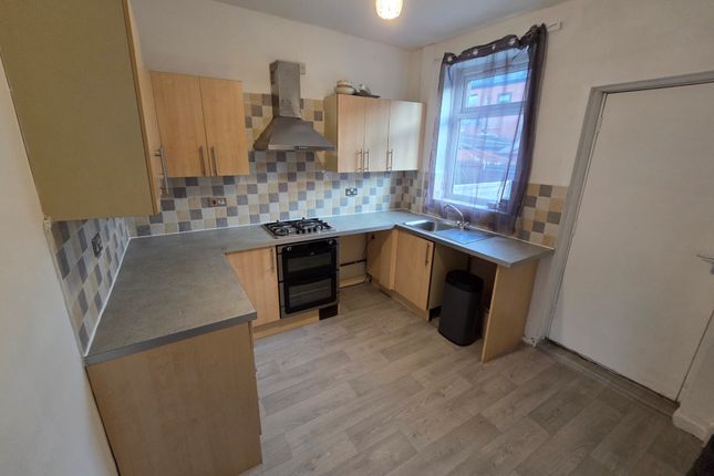 36, Stamford Street, Rochdale photo 3