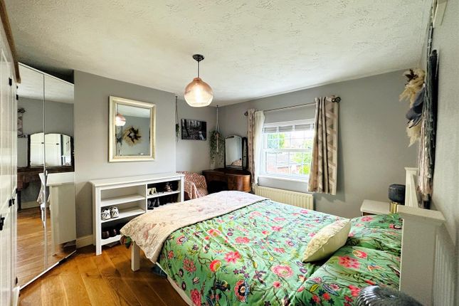 93, Chestnut Road, Selby photo 3