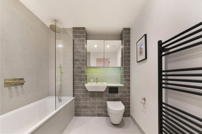 Flat for sale in Hatch Building, London
