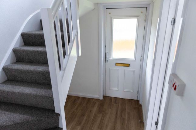 11, Village Close, Telford photo 3