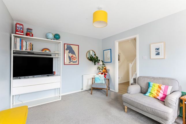 14, Greenlaw Hedge, Colinton Mains, Edinburgh photo 4