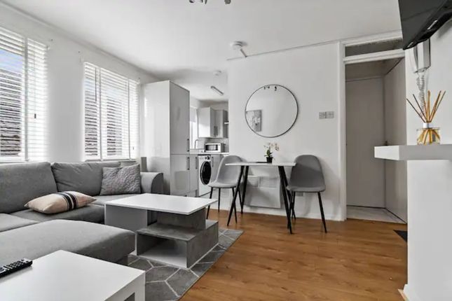 Thumbnail Flat to rent in Scout Way, London