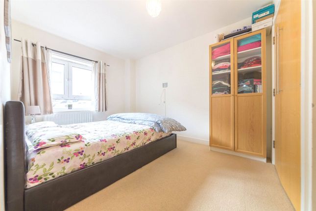 1 Bed Flat For Sale In Nickleby Apartments 16 Grove