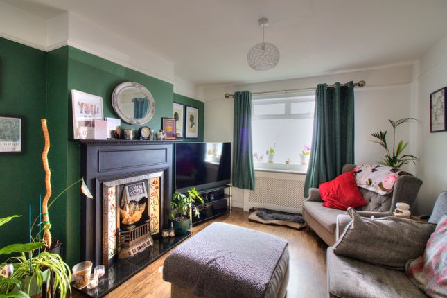 6, Chestnut Avenue, High Wycombe photo 4