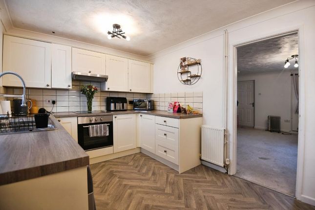 76, Isle Bridge Road, Wisbech photo 2