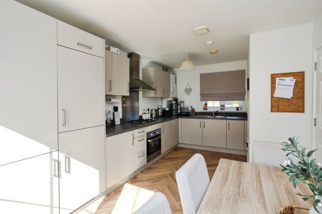 7, Field Rise, Wadhurst photo 3