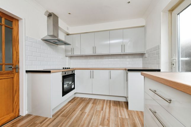 218, Colchester photo 2