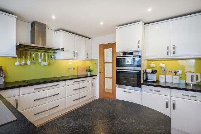 Fortuna, 11 Acacia Clos, Vale photo 3