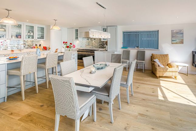 28, Sea Drive, West Sussex photo 3