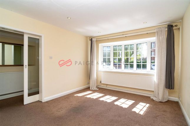 Semi-detached house to rent in Elm Park Road, Pinner, Middlesex