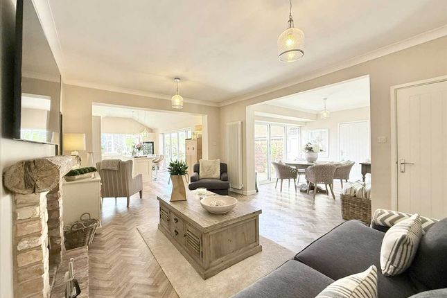 69, Burnside Grove, Nottingham photo 3