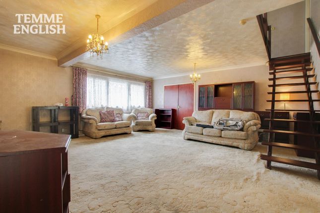 167 Waldegrave, Basildon photo 4
