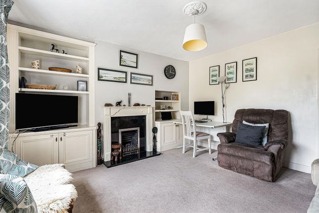 19, Glebe Cottages, Hatfield photo 4