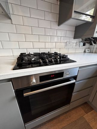 4b, Maidstone Avenue, Manchester photo 4