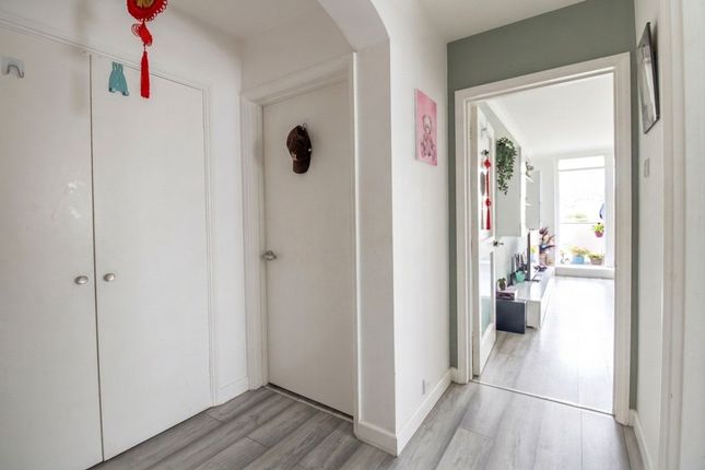 Flat 22, Lullington House, Eastbourne photo 5