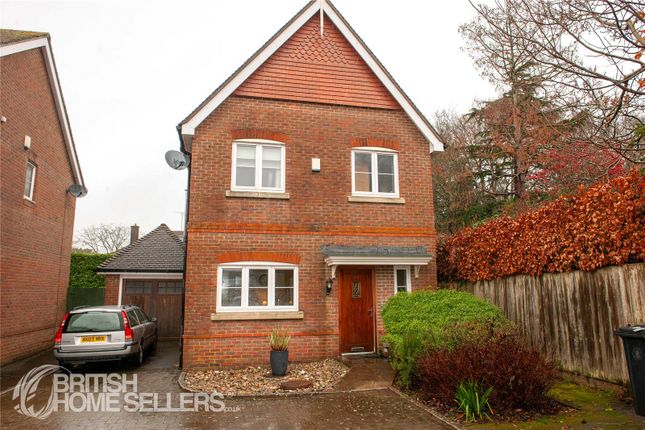 3-bed house on 31, Meadow Close, Chichester, £450,000