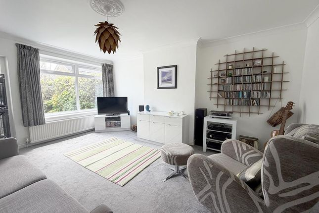 13, Rudbeck Drive, Harrogate photo 2