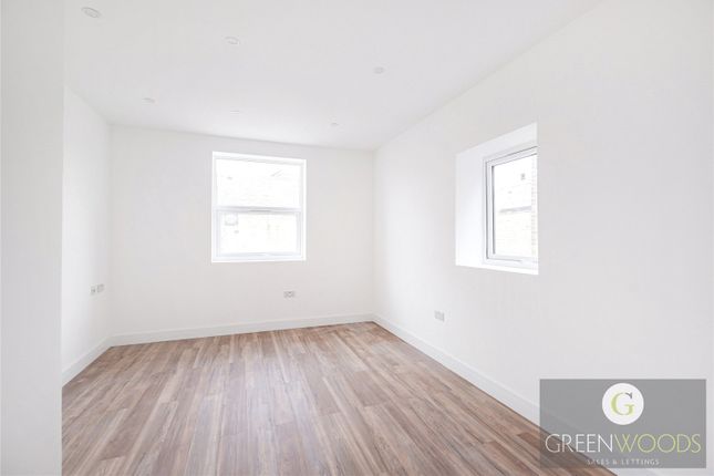 Heath Road, Middlesex photo 3